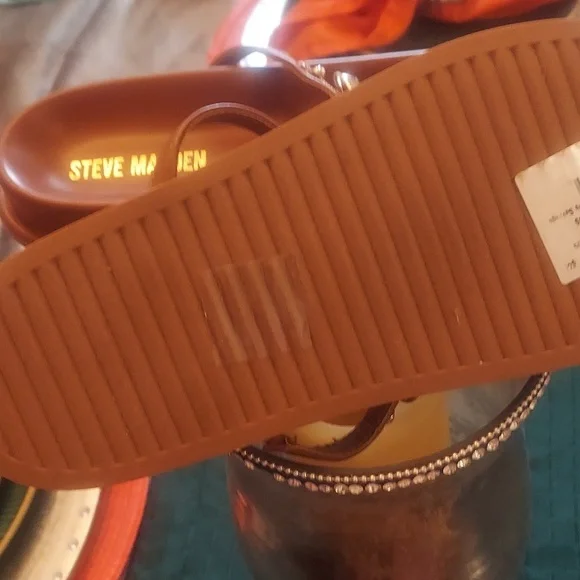 Steve Madden Tan Sandals with Silver Accents - Picture 6 of 7